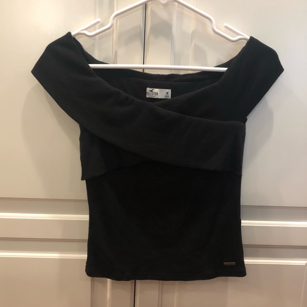 Hollister Black Crop Sweater